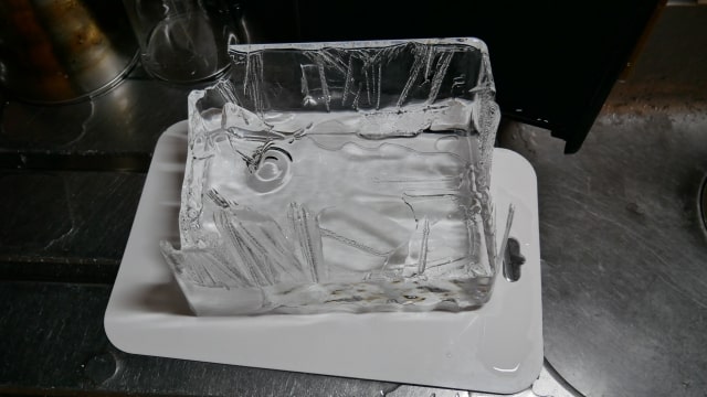 取り出した氷の画像。